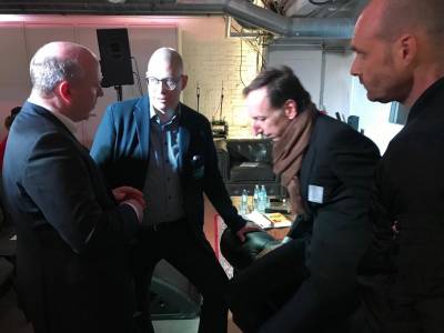 Vor einer Veranstaltung zum Thema Club- und Kreativszene