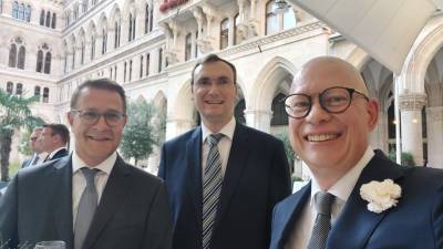 Mit Kollegen auf einer Delegationsreise in unserer Partnerstadt Wien